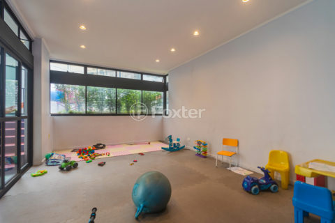 Image 39 - 1007156