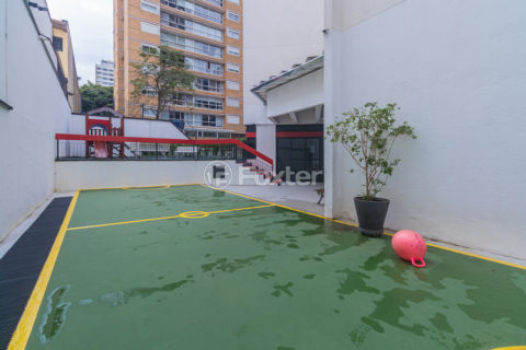Image 42 - 1007156