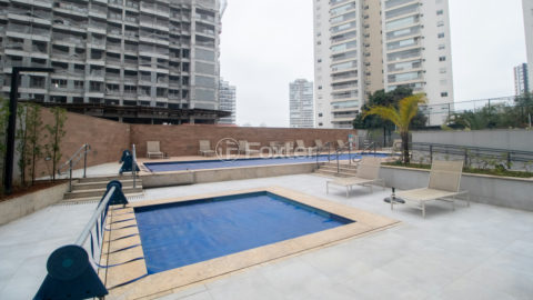 Image 27 - 318594