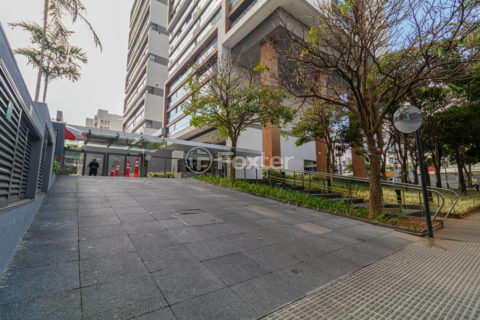 Image 23 - 1019565
