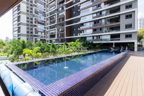 Image 10 - 1023843