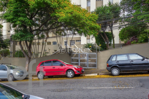 Image 31 - 334680