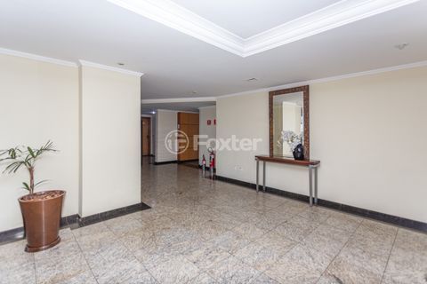 Image 65 - 917962
