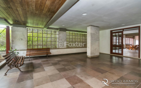 Image 42 - 1018555