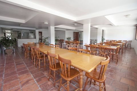 Image 38 - 654637