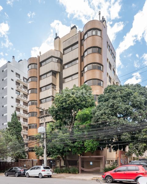 Image 26 - 885923