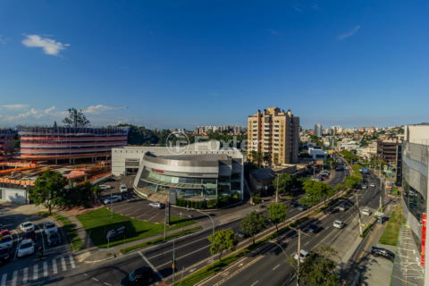 Image 17 - 211123