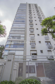 Image 32 - 1015854