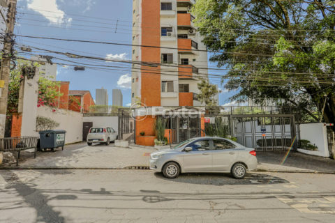 Image 32 - 1023357