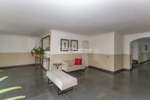 Image 42 - 335065