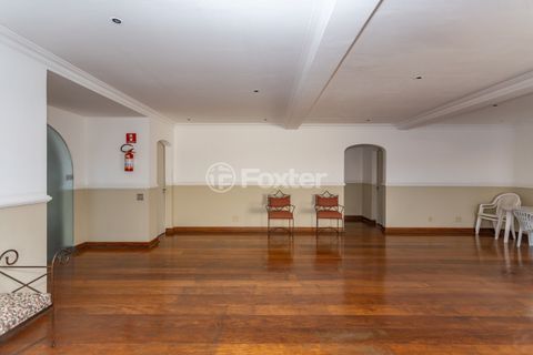 Image 48 - 335065