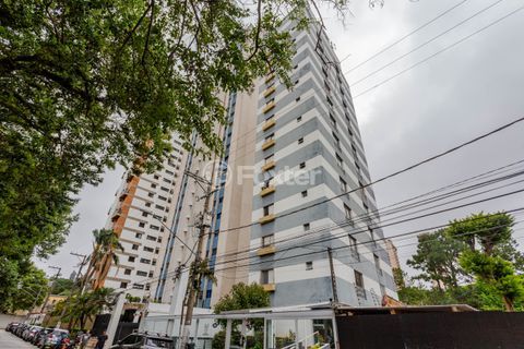 Image 12 - 918819