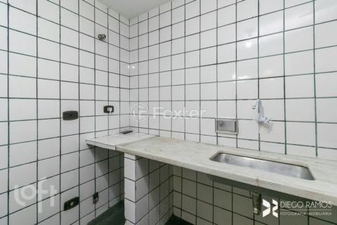 Image 32 - 389263