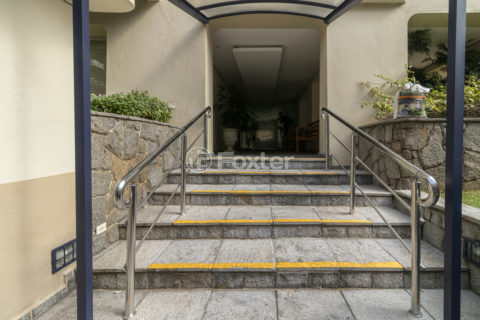 Image 35 - 1018911