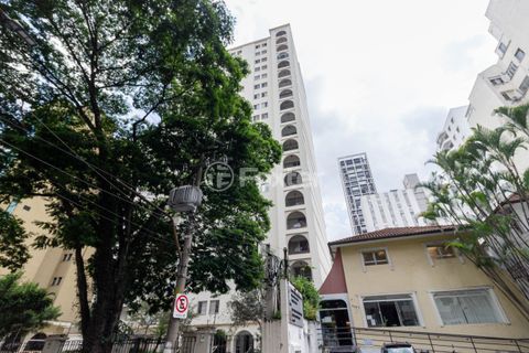 Image 25 - 1017684