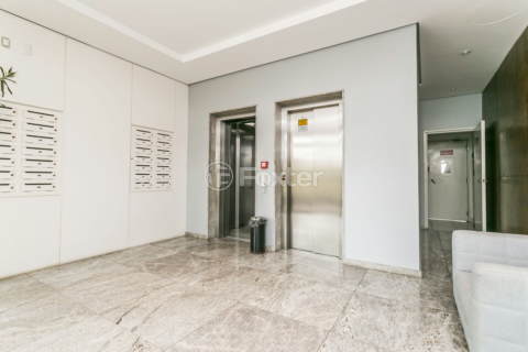 Image 41 - 986811