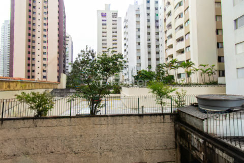 Image 12 - 1029760