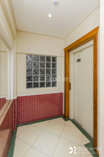 Image 33 - 868932