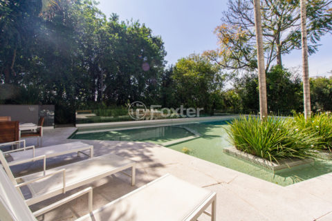 Image 37 - 1006325