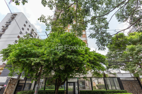 Image 37 - 999496