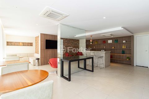Image 27 - 329373