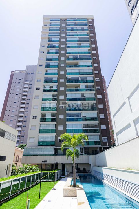 Image 46 - 329373