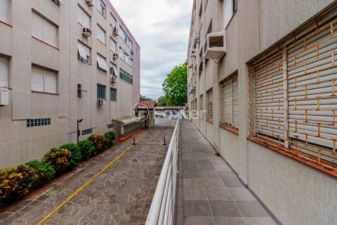 Image 24 - 242155