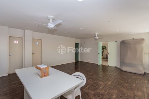 Image 28 - 971976