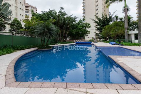 Image 96 - 927611