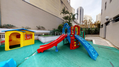 Image 4 - 1009683
