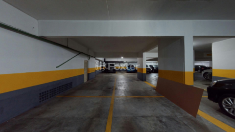 Image 5 - 1009683