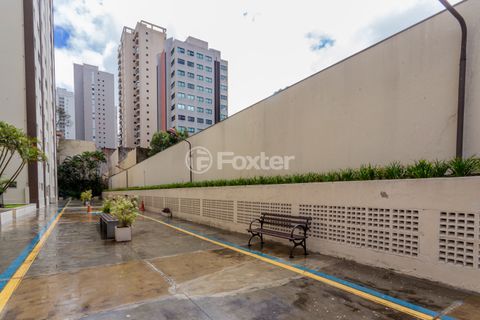 Image 33 - 317508