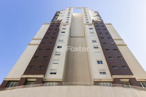 Image 40 - 1034093