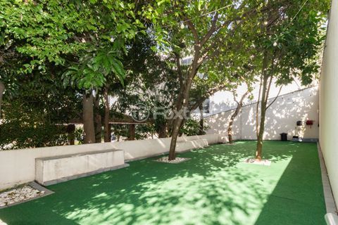 Image 70 - 1034093