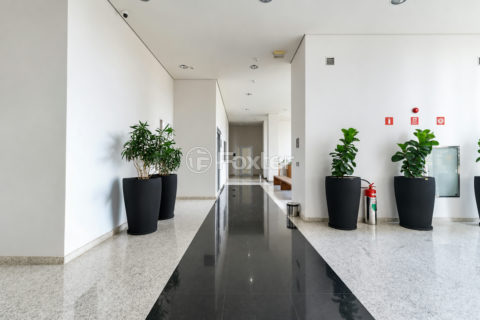 Image 49 - 1028725