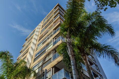Image 28 - 1015663
