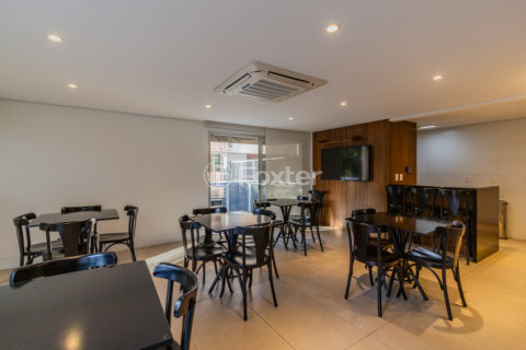 Image 37 - 1015663