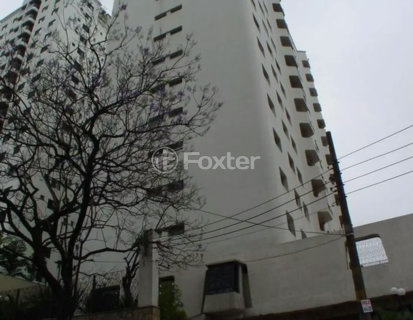 Image 21 - 868040