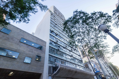 Image 17 - 865852