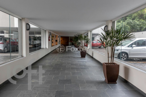 Image 103 - 826736