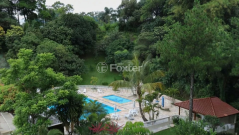 Image 29 - 826736