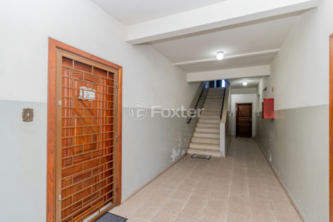 Image 37 - 379065