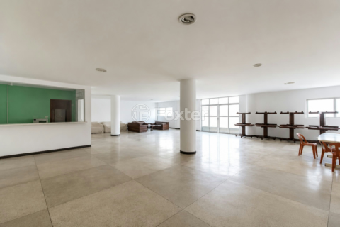 Image 32 - 999279