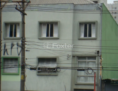 Image 21 - 892560