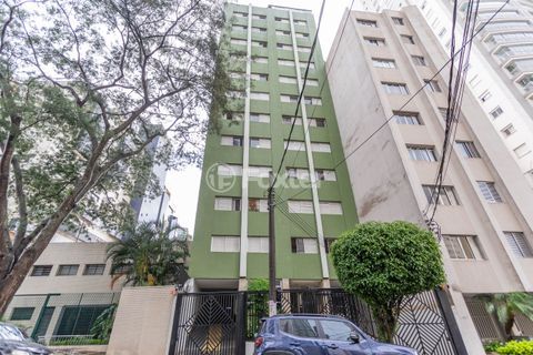 Image 27 - 842612