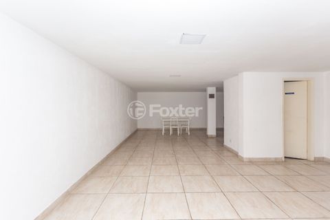 Image 31 - 842612
