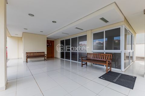 Image 22 - 1012328