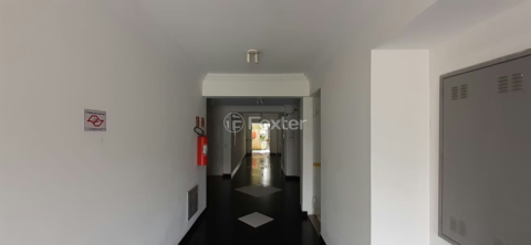 Image 10 - 31876