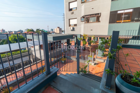 Image 39 - 1013355