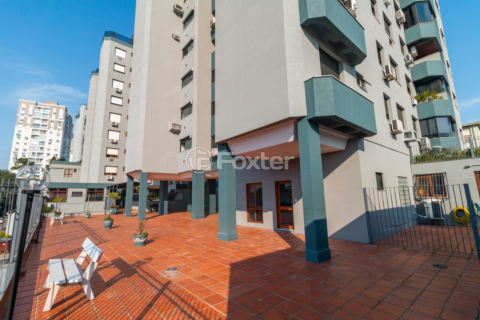 Image 41 - 1013355